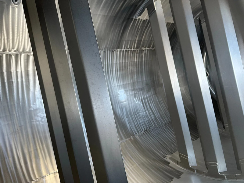 Bồn chứa để vận chuyển hóa chất CIMC 20FT ISO, 25.090L / 1-COMP / 3 BAFFELS / T12 / 4 manholes / ADR valid until 02/2027: hình 19 Bồn chứa để vận chuyển hóa chất CIMC 20FT ISO, 25.090L / 1-COMP / 3 BAFFELS / T12 / 4 manholes / ADR valid until 02/2027: hình 19