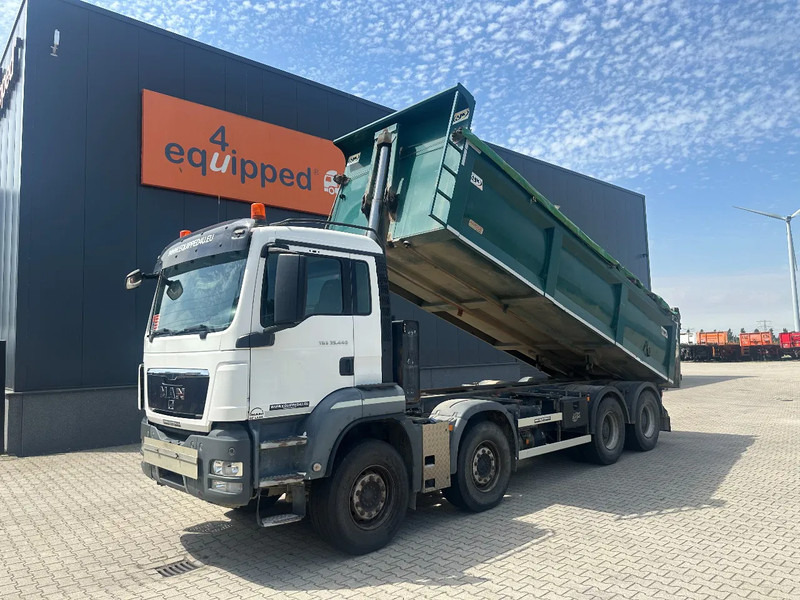 MAN TGS 35.440 AJK HARDOX KIPPER (16.5m3), 8x4, MANUAL, EURO-5, TWIN-STEER, BIG AXLES - Xe ben: hình 1 MAN TGS 35.440 AJK HARDOX KIPPER (16.5m3), 8x4, MANUAL, EURO-5, TWIN-STEER, BIG AXLES - Xe ben: hình 1