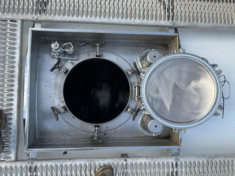 Bồn chứa UBH Universal Bulk Handling 20 FT SWAP BODY 31.345L UN Portable T7 valid 5Y test: 04/2028: hình 15