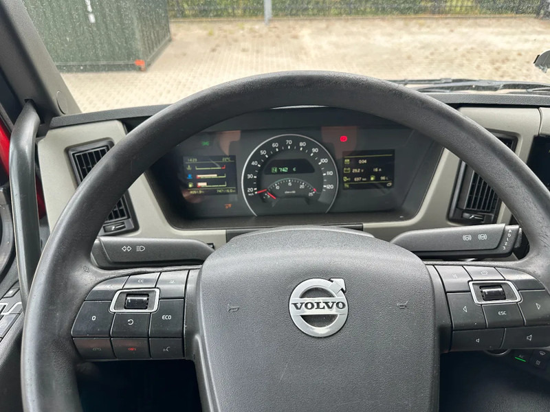 Xe đầu kéo Volvo FM 460 Globetrotter 6x2, ADR (FL, AT): hình 16