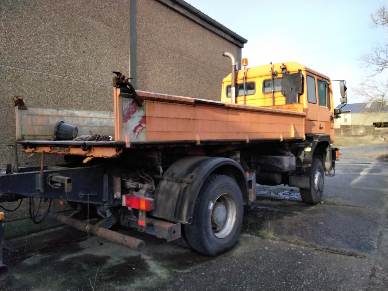 MAN 19.342 FAK 4x4 - Xe ben: hình 2 MAN 19.342 FAK 4x4 - Xe ben: hình 2