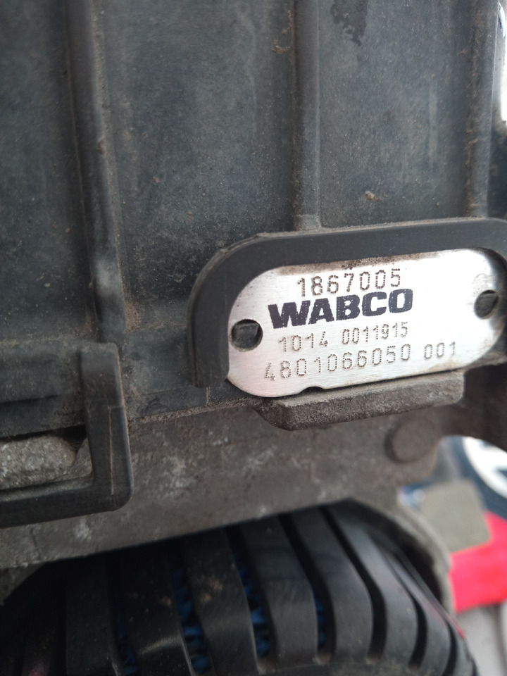 DAF XF106 - Van phanh: hình 4 DAF XF106 - Van phanh: hình 4