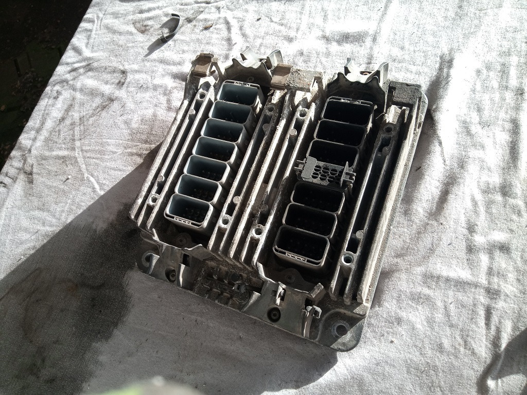 EDC Scania G320 DC932 2023102 2023102 - ECU cho Xe tải: hình 2 EDC Scania G320 DC932 2023102 2023102 - ECU cho Xe tải: hình 2