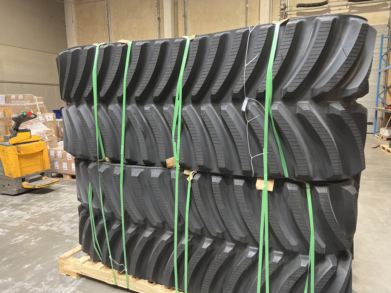 Rubber track for Claas Lexion Terratrac 25", 30" & 36" - Bánh lăn cho Máy gặt đập: hình 3 Rubber track for Claas Lexion Terratrac 25", 30" & 36" - Bánh lăn cho Máy gặt đập: hình 3