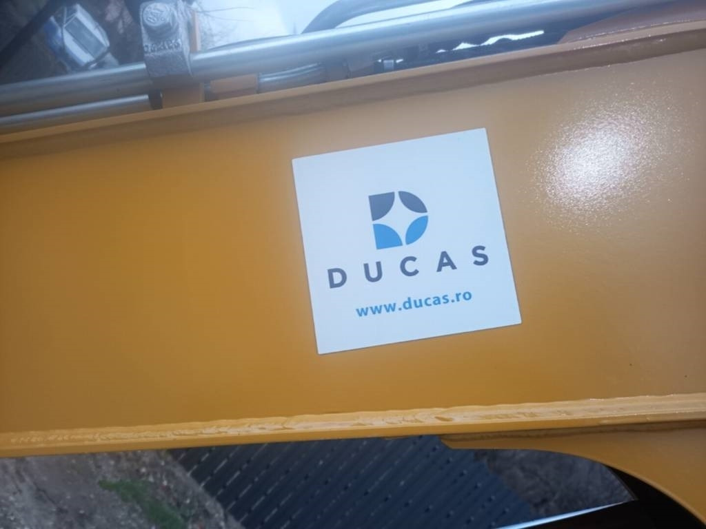 Máy xúc bánh xích CATERPILLAR 303 ECR: hình 9 Máy xúc bánh xích CATERPILLAR 303 ECR: hình 9