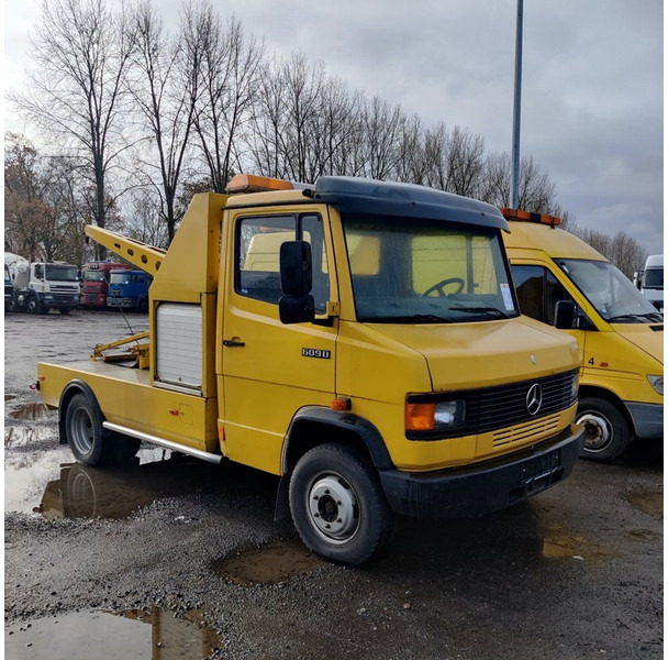 Mercedes-Benz 609 - Xe tải chuyên chở tự động: hình 3 Mercedes-Benz 609 - Xe tải chuyên chở tự động: hình 3