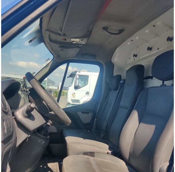 Xe van chở hàng Renault Master: hình 6