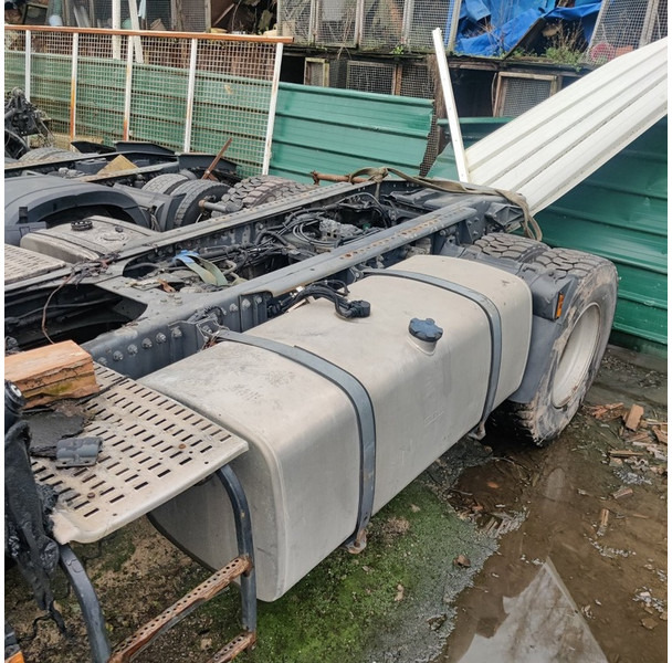 DAF CF-440-MOTOR-PIECES - Xe đầu kéo: hình 4 DAF CF-440-MOTOR-PIECES - Xe đầu kéo: hình 4