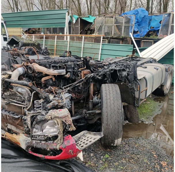 DAF CF-440-MOTOR-PIECES - Xe đầu kéo: hình 1 DAF CF-440-MOTOR-PIECES - Xe đầu kéo: hình 1