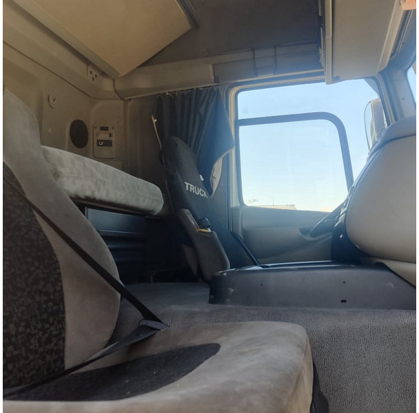 Xe đầu kéo DAF CF: hình 8