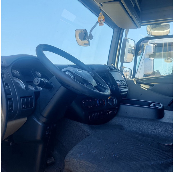 Xe đầu kéo DAF CF: hình 9