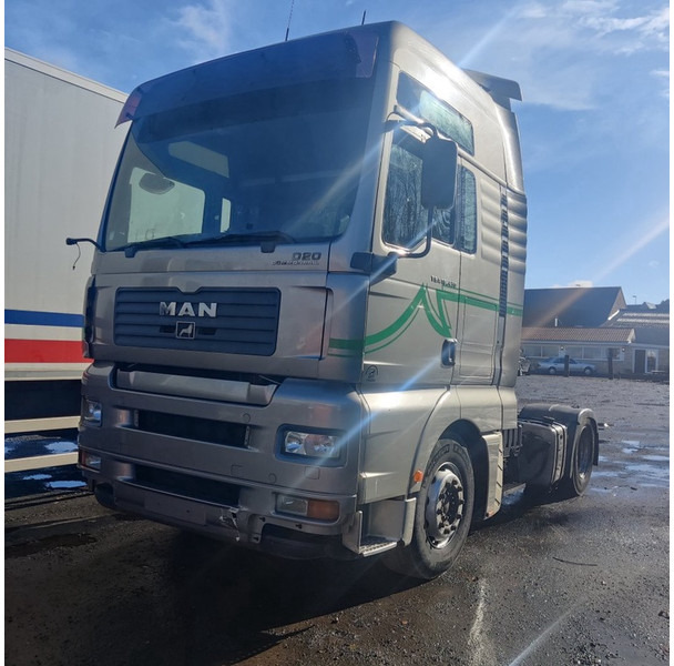 MAN TGA 18 430 - Xe đầu kéo: hình 3 MAN TGA 18 430 - Xe đầu kéo: hình 3