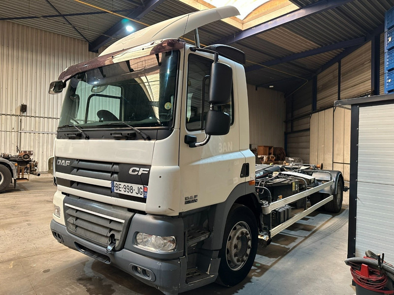 DAF CF 85.410 19T - 4x2 HOOKLIFT DALBY 16T - 5350mm - MANUAL ZF - TUV 09/2025 - EURO 5 - A/C - Xe tải nâng móc: hình 3 DAF CF 85.410 19T - 4x2 HOOKLIFT DALBY 16T - 5350mm - MANUAL ZF - TUV 09/2025 - EURO 5 - A/C - Xe tải nâng móc: hình 3