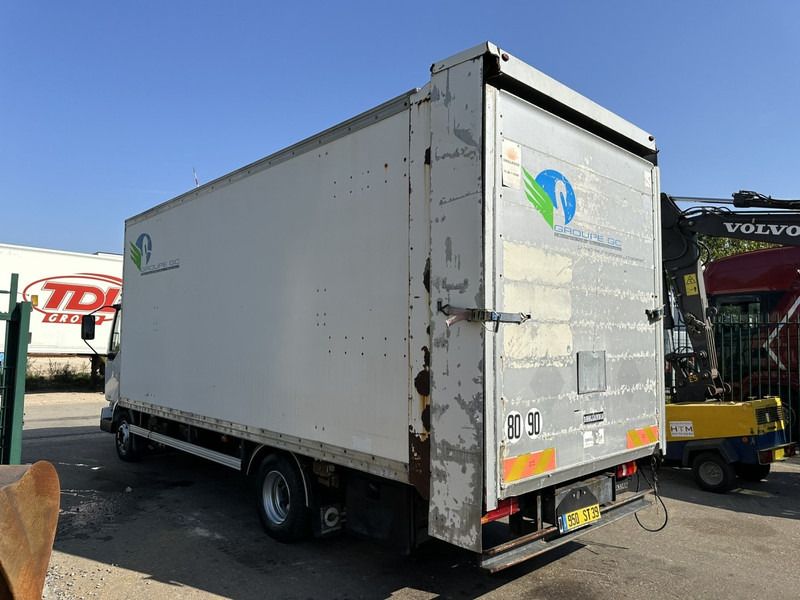 Renault MIDLUM 180 DCI 10T - CLOSED BOX 6.5m x 2.47m x 2.52m - E3 - AIR SUSPENSION - MANUAL - FR TRUCK - Xe tải hộp: hình 4 Renault MIDLUM 180 DCI 10T - CLOSED BOX 6.5m x 2.47m x 2.52m - E3 - AIR SUSPENSION - MANUAL - FR TRUCK - Xe tải hộp: hình 4