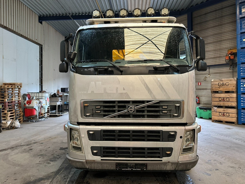 Volvo FH12-420 8x4 HOOKLIFT AJK + CRANE EFFER 250 - 3S - RADIO - TRIDEM LIFT + STEERING AXLE - I SHIFT - BE TRUCK - Xe tải nâng móc, Xe cẩu tự hành: hình 2 Volvo FH12-420 8x4 HOOKLIFT AJK + CRANE EFFER 250 - 3S - RADIO - TRIDEM LIFT + STEERING AXLE - I SHIFT - BE TRUCK - Xe tải nâng móc, Xe cẩu tự hành: hình 2