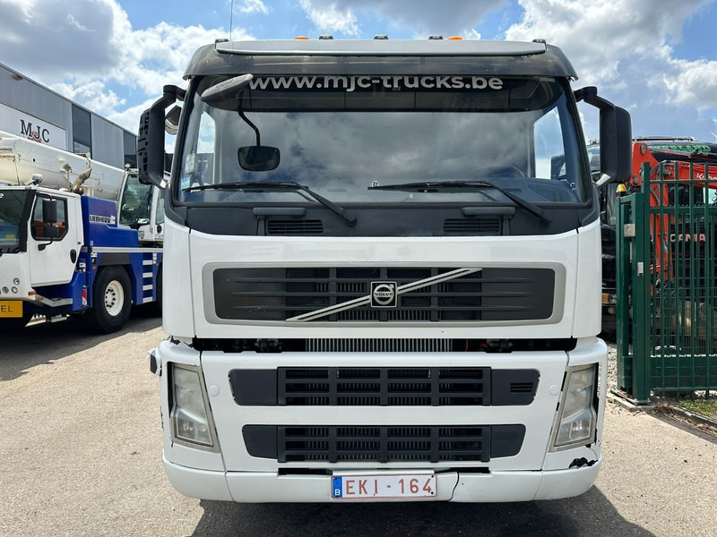 Volvo FM 450 6x2 19.000L - 5 COMP. FUEL TANKER / CITERNE - LIFT + STEERING AXLE - EURO 5 - - Xe bồn: hình 2 Volvo FM 450 6x2 19.000L - 5 COMP. FUEL TANKER / CITERNE - LIFT + STEERING AXLE - EURO 5 - - Xe bồn: hình 2