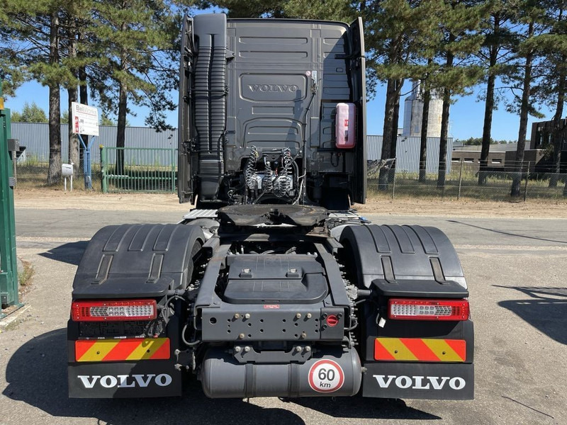 Volvo FH 460 ADR ACC + Dynamic Steering - I-park Cool - Lane Keeping Support - collision warning - leather - ... BE Truck - Xe đầu kéo: hình 5 Volvo FH 460 ADR ACC + Dynamic Steering - I-park Cool - Lane Keeping Support - collision warning - leather - ... BE Truck - Xe đầu kéo: hình 5