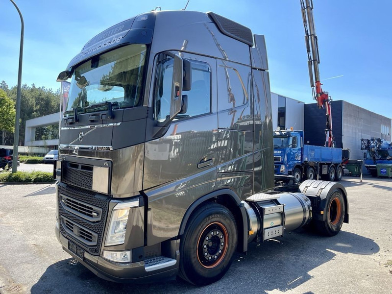 Volvo FH 460 LNG GAS ADR - ACC - Dynamic Steering - I-park Cool - Lane Keeping Support - collision warning - leather - ... BE Truck - Xe đầu kéo: hình 3 Volvo FH 460 LNG GAS ADR - ACC - Dynamic Steering - I-park Cool - Lane Keeping Support - collision warning - leather - ... BE Truck - Xe đầu kéo: hình 3