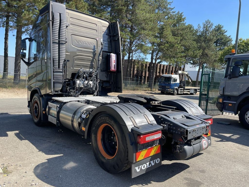 Volvo FH 460 LNG GAS ADR - ACC - Dynamic Steering - I-park Cool - Lane Keeping Support - collision warning - leather - ... BE Truck - Xe đầu kéo: hình 4 Volvo FH 460 LNG GAS ADR - ACC - Dynamic Steering - I-park Cool - Lane Keeping Support - collision warning - leather - ... BE Truck - Xe đầu kéo: hình 4