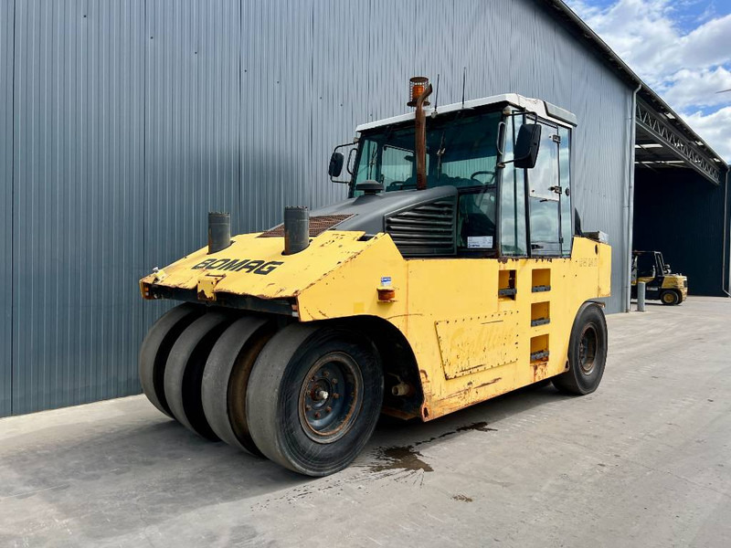 Bomag BW 24 R - Máy lăn khí nén: hình 1 Bomag BW 24 R - Máy lăn khí nén: hình 1