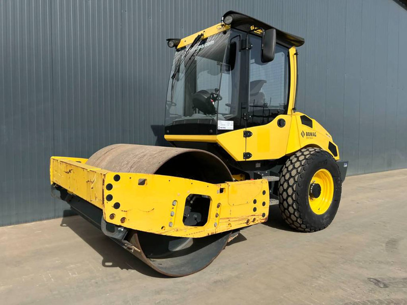Máy lăn Bomag BW177D-5: hình 1