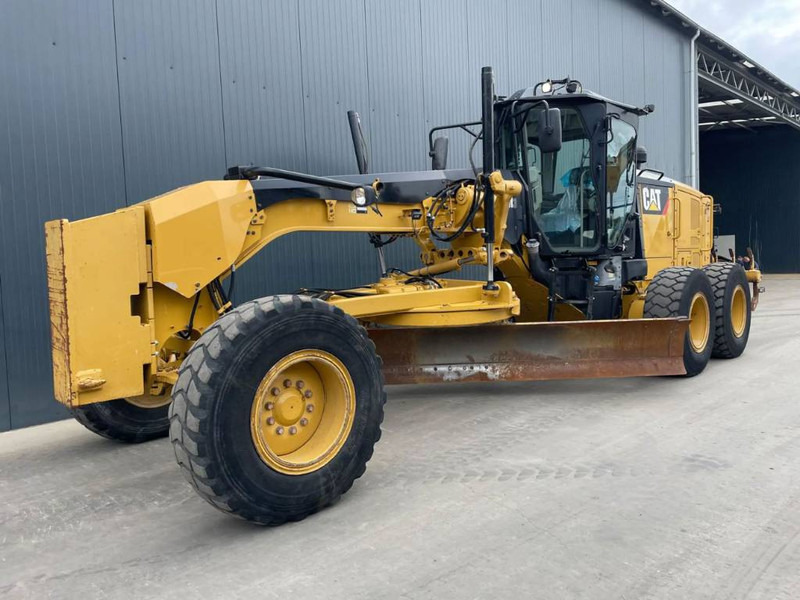 Cat 140M3 - Máy san: hình 1 Cat 140M3 - Máy san: hình 1