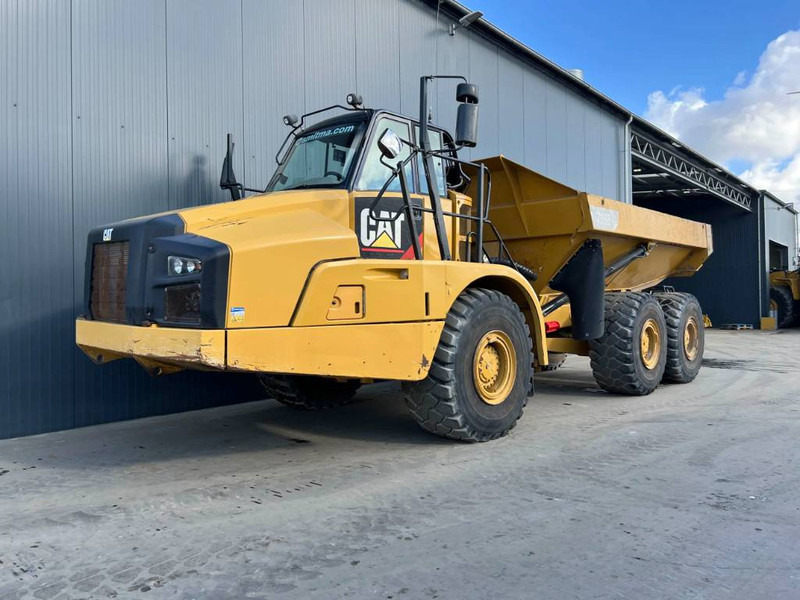 Cat 735 | 735B - Xe ben đổ có khớp nối: hình 1 Cat 735 | 735B - Xe ben đổ có khớp nối: hình 1
