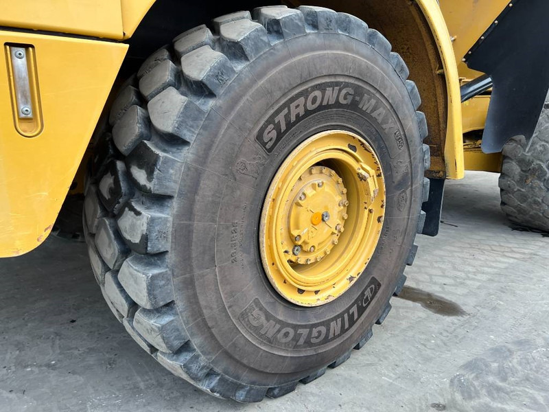 Xe ben đổ có khớp nối Cat 735C: hình 18