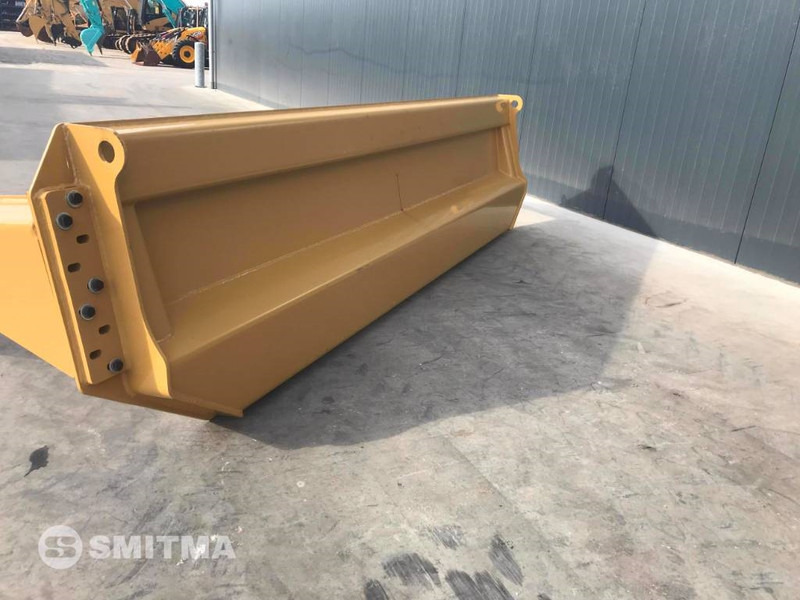 Cat 740 - Nâng đuôi cho Máy móc xây dựng: hình 2 Cat 740 - Nâng đuôi cho Máy móc xây dựng: hình 2