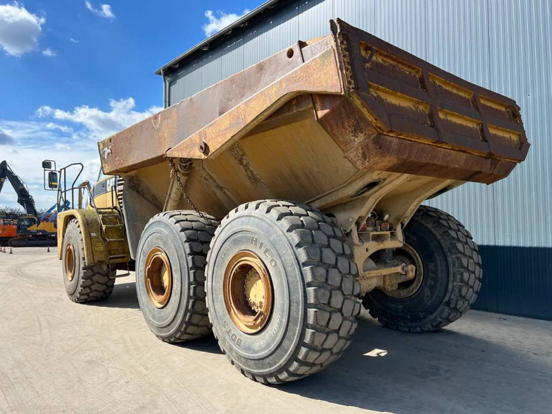 Cat 740 - Xe ben đổ có khớp nối: hình 2 Cat 740 - Xe ben đổ có khớp nối: hình 2