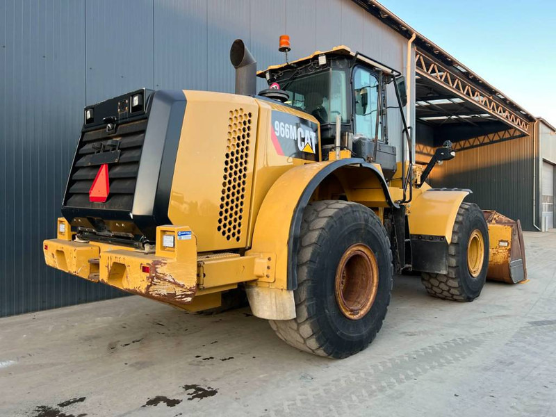 Cat 966M - Máy xúc lật bánh lốp: hình 4 Cat 966M - Máy xúc lật bánh lốp: hình 4
