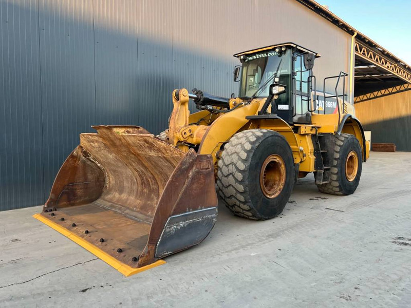 Máy xúc lật bánh lốp Cat 966M: hình 1