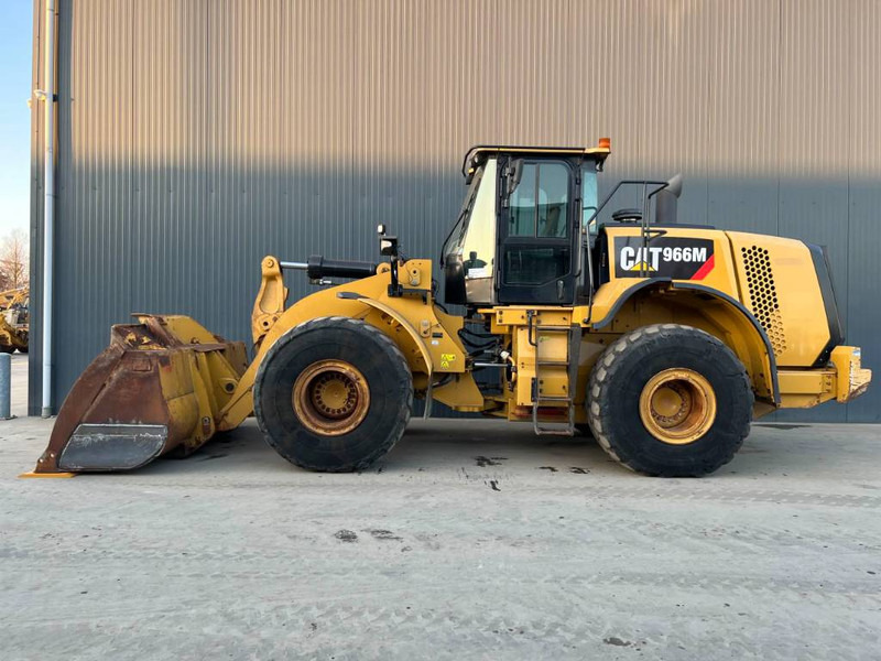 Cat 966M - Máy xúc lật bánh lốp: hình 5 Cat 966M - Máy xúc lật bánh lốp: hình 5