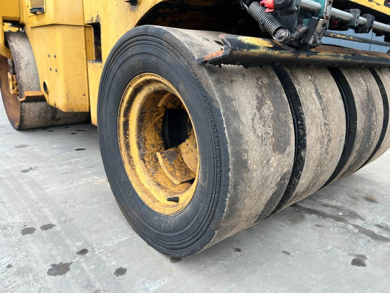 Cat CC24 - Xe lu kết hợp: hình 5 Cat CC24 - Xe lu kết hợp: hình 5