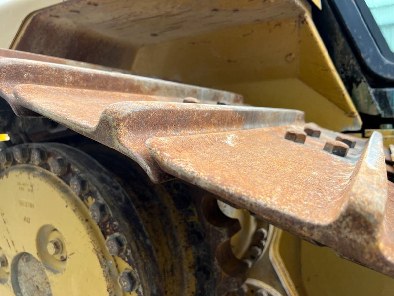 Máy ủi Cat D6N LGP: hình 16 Máy ủi Cat D6N LGP: hình 16