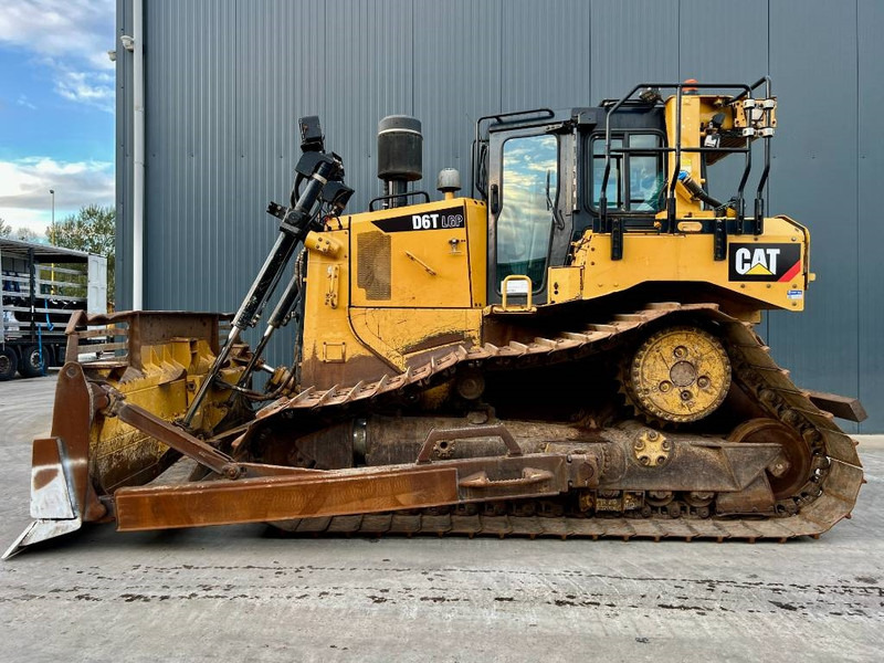 Cat D6T LGP - Máy ủi: hình 4 Cat D6T LGP - Máy ủi: hình 4