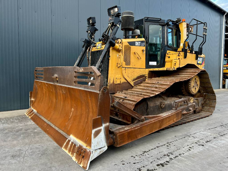 Cat D6T LGP - Máy ủi: hình 1 Cat D6T LGP - Máy ủi: hình 1