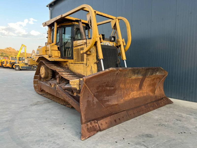 Cat D7H - Máy ủi: hình 4 Cat D7H - Máy ủi: hình 4
