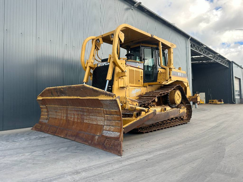 Cat D7R II - Máy ủi: hình 1 Cat D7R II - Máy ủi: hình 1