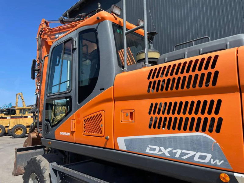 Máy xúc bánh lốp Doosan DX170W-5: hình 10