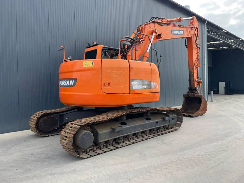 Doosan DX235LCR - Máy xúc bánh xích: hình 4 Doosan DX235LCR - Máy xúc bánh xích: hình 4