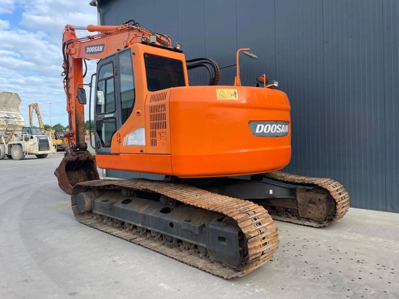 Doosan DX235LCR - Máy xúc bánh xích: hình 2 Doosan DX235LCR - Máy xúc bánh xích: hình 2