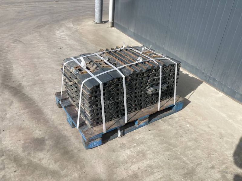 Komatsu PC150 / PC160 / PC180 / PC210 / PC240 3 Grouser 60 - Khung/ Sườn cho Máy móc xây dựng: hình 1 Komatsu PC150 / PC160 / PC180 / PC210 / PC240 3 Grouser 60 - Khung/ Sườn cho Máy móc xây dựng: hình 1