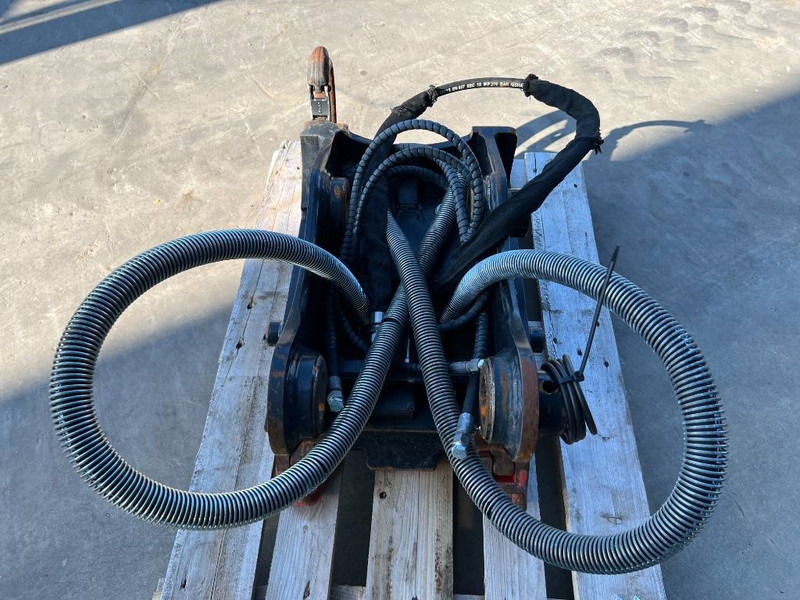 OilQuick OQ65 - 311F / 313F / 315F - Bộ ghép nhanh cho Máy móc xây dựng: hình 5 OilQuick OQ65 - 311F / 313F / 315F - Bộ ghép nhanh cho Máy móc xây dựng: hình 5