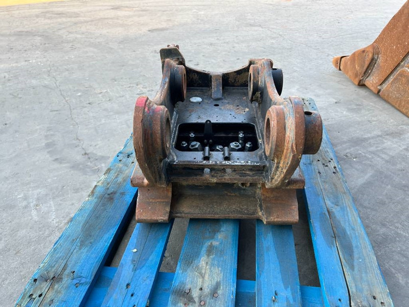 OilQuick OQ65 - 311F / 313F / 315F - Bộ ghép nhanh cho Máy móc xây dựng: hình 5 OilQuick OQ65 - 311F / 313F / 315F - Bộ ghép nhanh cho Máy móc xây dựng: hình 5