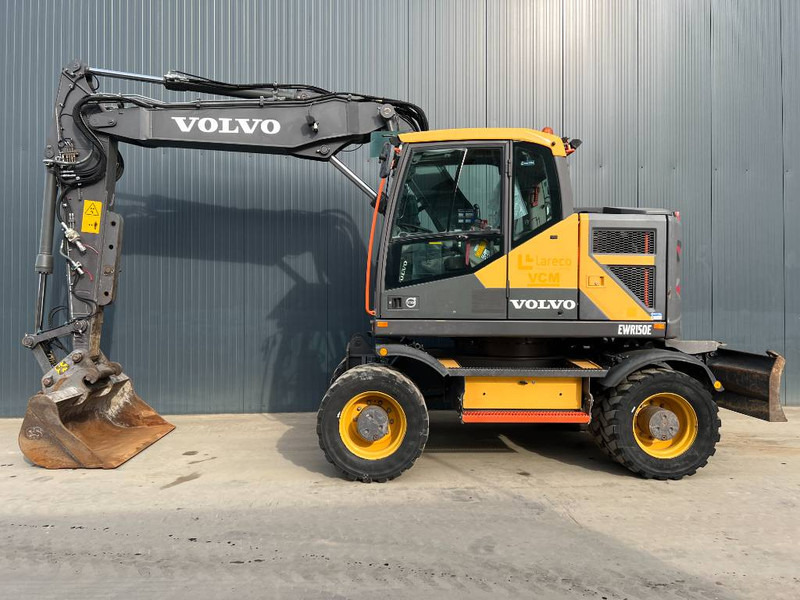 Volvo EWR150E - Máy xúc bánh lốp: hình 2 Volvo EWR150E - Máy xúc bánh lốp: hình 2