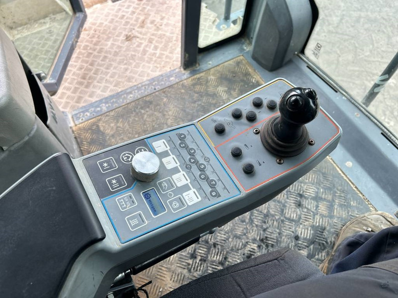 Wirtgen WR200XLi - Máy lăn: hình 4 Wirtgen WR200XLi - Máy lăn: hình 4