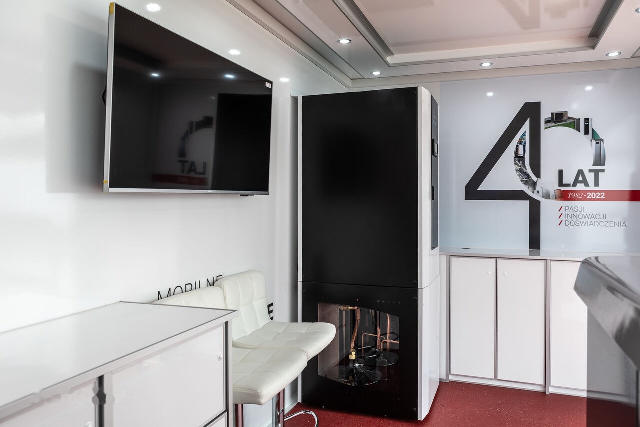 Xe tải bán hàng mới Bannert EVENT, SZKOLENIA TARGI: hình 46