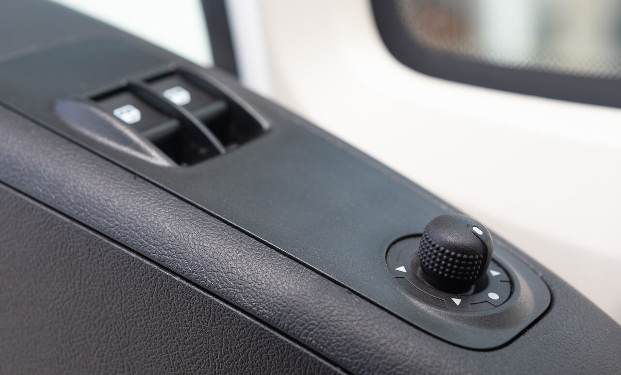 Xe tải bán hàng mới Bannert FOOD TRUCK Imbiss Handlowy Burger Kebab: hình 11 Xe tải bán hàng mới Bannert FOOD TRUCK Imbiss Handlowy Burger Kebab: hình 11