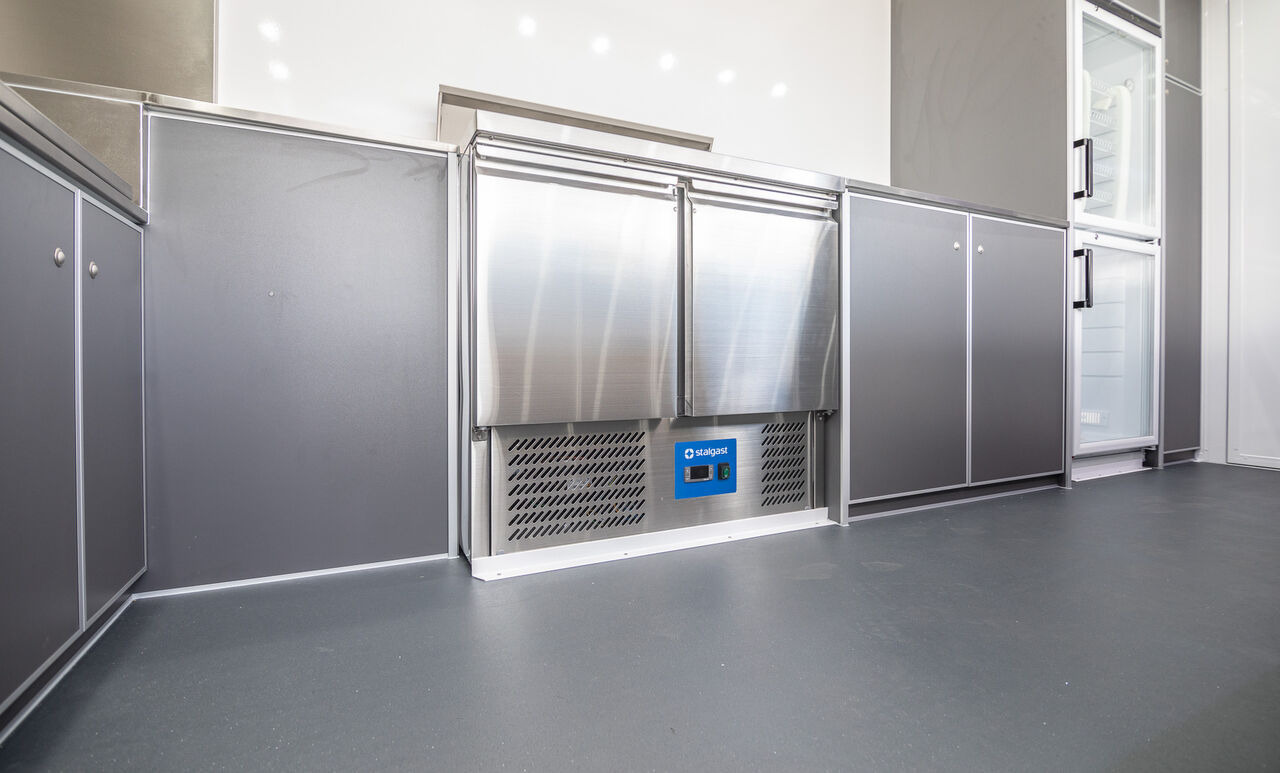 Xe tải bán hàng mới Bannert FOOD TRUCK Imbiss Handlowy Burger Kebab: hình 25 Xe tải bán hàng mới Bannert FOOD TRUCK Imbiss Handlowy Burger Kebab: hình 25